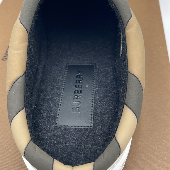 Burberry archive beige size 39 brand new inbox slip on - Picture 11 of 14